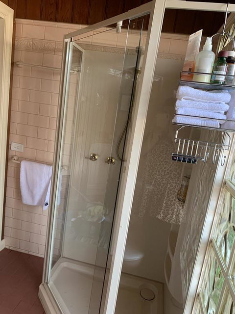 Holly Cottage - Tweed Heads Accommodation 2