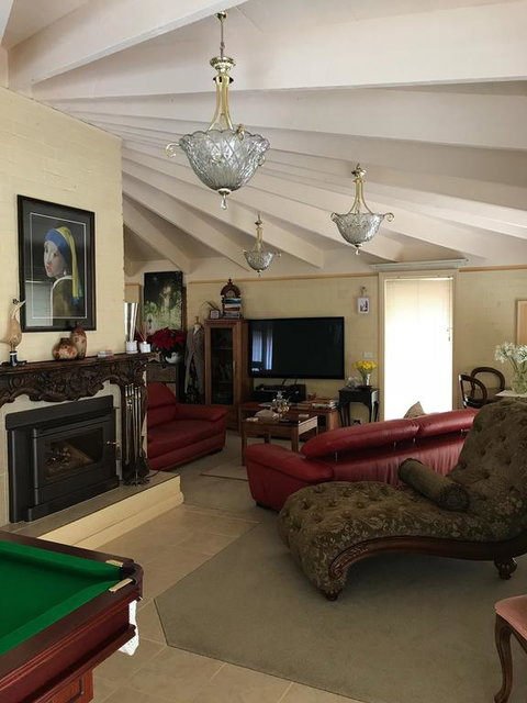 Holly Cottage - Tweed Heads Accommodation 3