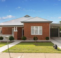 Home Away From Home - Tweed Heads Accommodation