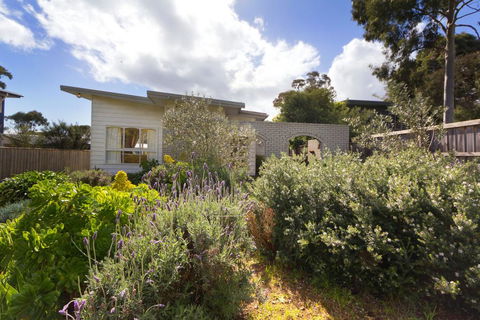 HOME SWEET HOME - MOUNT MARTHA - Tweed Heads Accommodation 1