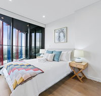 HomeHotel-Luxury Home High Rise with View.