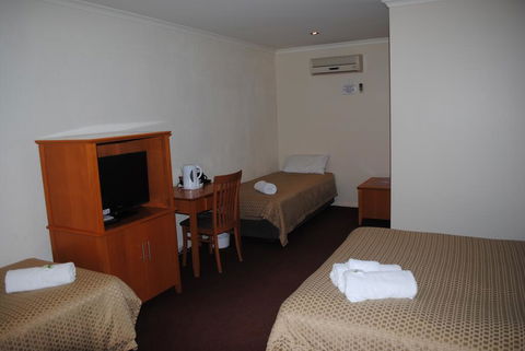 Horse & Jockey Hotel Motel - Tweed Heads Accommodation 2