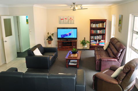 Isla House Greenslopes - Tweed Heads Accommodation 3