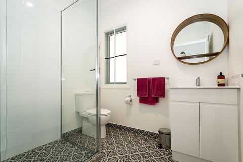 Island Cottages - Tweed Heads Accommodation 1