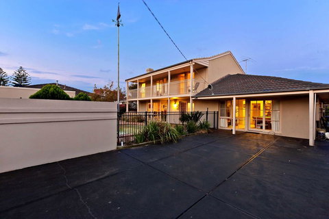 Isle Of Serenity - Tweed Heads Accommodation 3