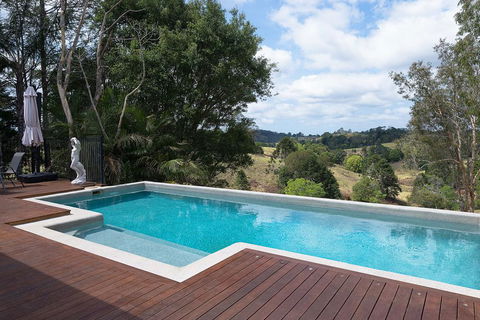 Jacaranda Cottages - Tweed Heads Accommodation 1