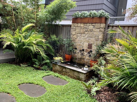 Jacaranda Garden Retreat - Tweed Heads Accommodation 0