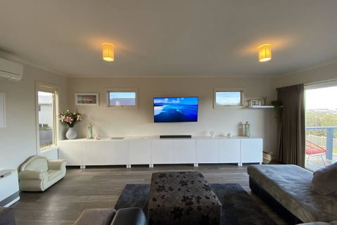 Jan Juc Ocean Views - Pet Friendly - Tweed Heads Accommodation 3