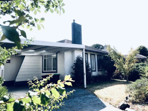 Jesson Crescent Dandenong Cozy House - Tweed Heads Accommodation 2