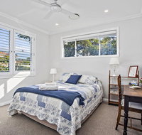 Jetty Splendour Guest Bedroom with Bathroom en-suite B'nB - Tweed Heads Accommodation