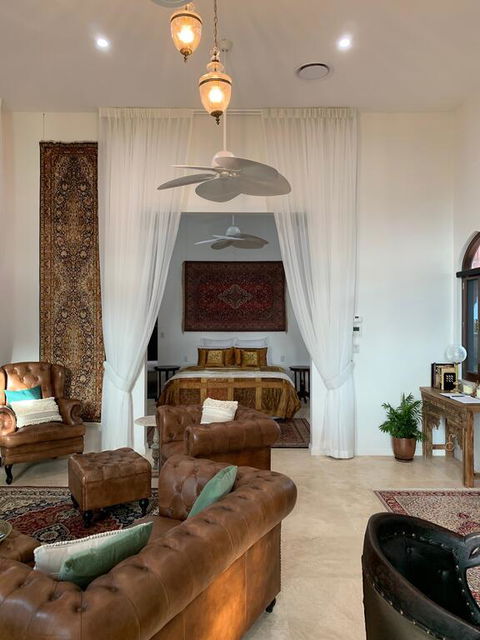 Jodha Bai Retreat - Tweed Heads Accommodation 1