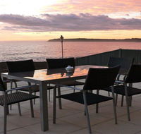 Jones's Beach House - perfect location with views - Tweed Heads Accommodation
