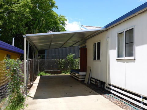 Kenny's Cabin - Tweed Heads Accommodation 0