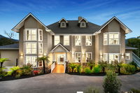 Kerami Manor  Day Spa