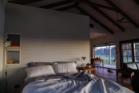 Kestrel Nest EcoHut - Tweed Heads Accommodation 2