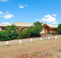 King III - you can honestly walk to Bimbadgen and Hope Estate concerts - Tweed Heads Accommodation