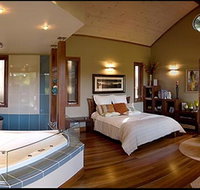 King Ludwigs Cottage - Tweed Heads Accommodation