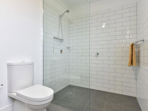 Kinloch Cottage Renovated To New On Daisy Hill Vineyard - Tweed Heads Accommodation 0
