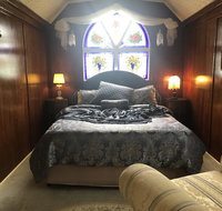 Krinklewood Cottage  Train Carriages - Tweed Heads Accommodation