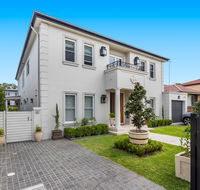 La Maison 1789 Boutique Guest Apartment - Tweed Heads Accommodation