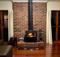 La Sila Homestead on Marrowbone - cutest cottage in the Hunter with killer views - Tweed Heads Accommodation