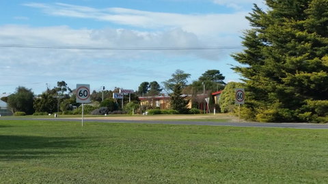 Lake Bolac Motel - Tweed Heads Accommodation 0