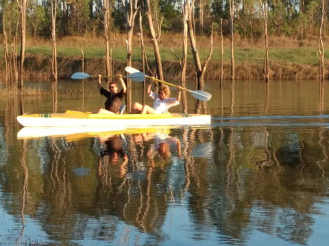Lake Tinaroo Waterfrontage - Tweed Heads Accommodation 3
