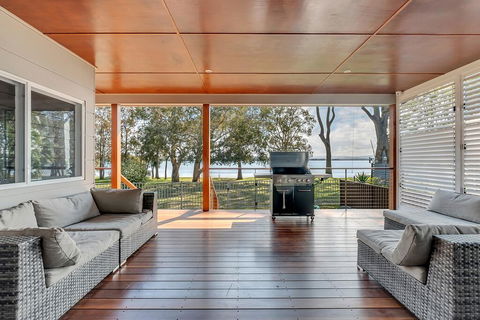 LAKEFRONT And SUNSET HAVEN - Tweed Heads Accommodation 3