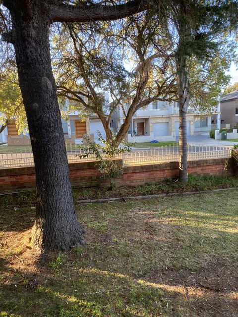 Lakes Mates - Tweed Heads Accommodation 0