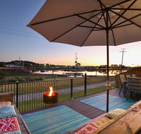 Lakeside Deck House - Tweed Heads Accommodation