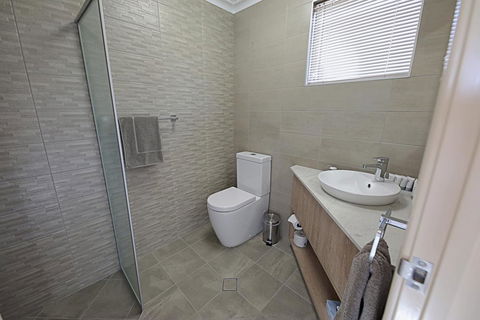 Lakeview Apartments - Tweed Heads Accommodation 3