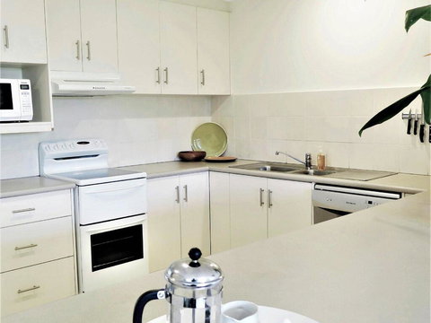 Lawson Beachfront - Tweed Heads Accommodation 3