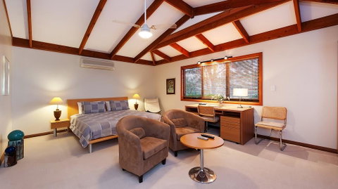 LeCamah Hill - Tweed Heads Accommodation 0