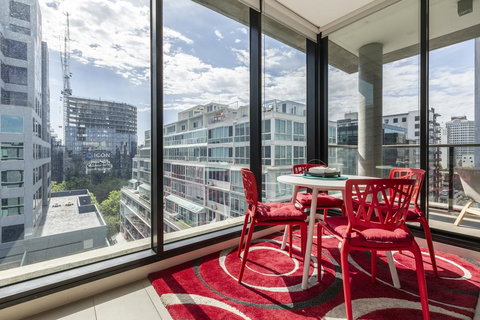 LIGHT, AIRY, SPACIOUS QUEENS ROAD APARTMENT - Tweed Heads Accommodation 1