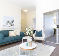 Light bright and spacious unit close to beaches - Tweed Heads Accommodation