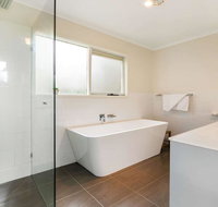 Lighthouse Cottage - Tweed Heads Accommodation
