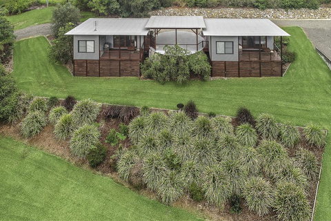 Lilypad Luxury Cabins - Tweed Heads Accommodation 2