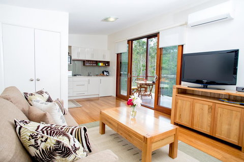 Lilypad Luxury Cabins - Tweed Heads Accommodation 0