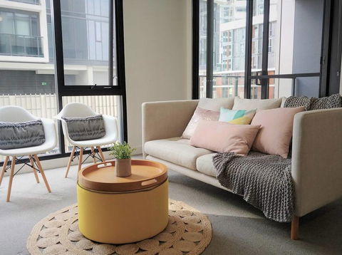 Luxury 1 Bedroom + 1 Study With 1 Parking - Tweed Heads Accommodation 1