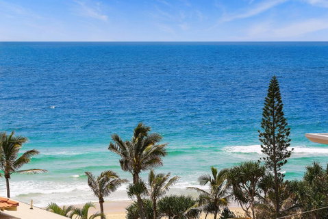 Luxury Beachside Apartment - Tweed Heads Accommodation 2