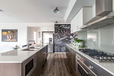 Luxury Escape In Ocean Grove - Tweed Heads Accommodation 1