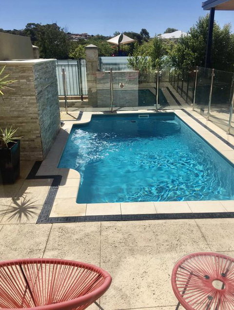 LUXURY VILLA W POOL & SPAS - Tweed Heads Accommodation 3