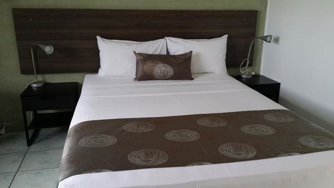 Mackay Motor Inn - Tweed Heads Accommodation 3