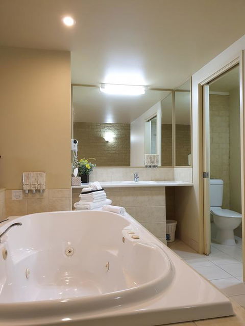 Madison Spa Motel - Adults Only - Tweed Heads Accommodation 1