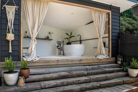 Magnolias On Mernda - Tweed Heads Accommodation 1