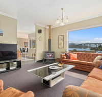 Manfield City Waterfront View Cottage - Tweed Heads Accommodation