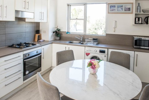 Manly 2 Stay Holiday Apartments - Tweed Heads Accommodation 2