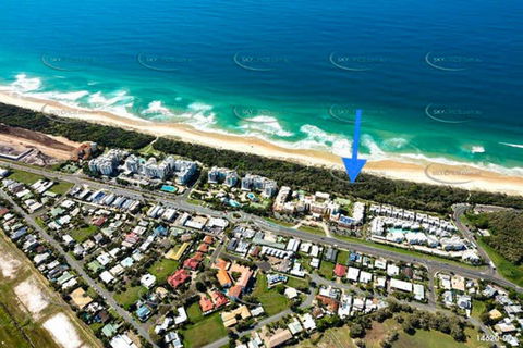 Marcoola Beachfront 3BR -Pool-100m To The Beach. - Tweed Heads Accommodation 0