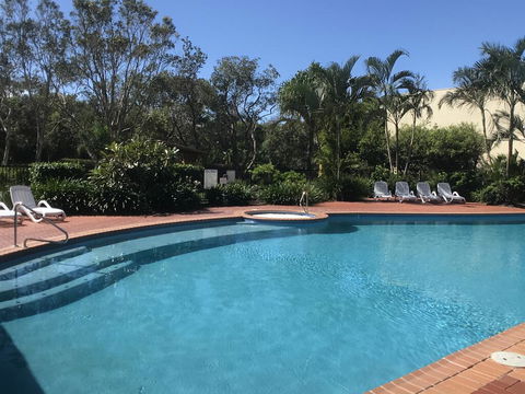 Marcoola Beachfront 3BR -Pool-100m To The Beach. - Tweed Heads Accommodation 1