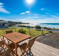 MAVI BEACH HOUSE - beachfront wifi views - Tweed Heads Accommodation